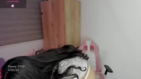 danay_01 online show from February 5, 10:25 pm