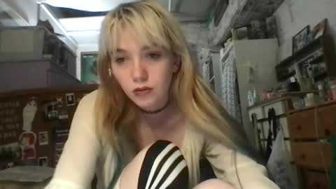 Snapshot of danceissexisbeauty2 chatting on November 21, 2:43 am Your submissive patient online show from November 21, 2:43 am