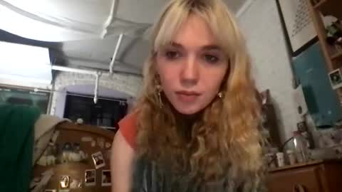 Snapshot of danceissexisbeauty2 chatting on November 28, 3:53 am Your submissive patient online show from November 28, 3:53 am