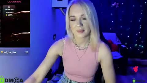 dances_queen online show from June 22, 7:05 am