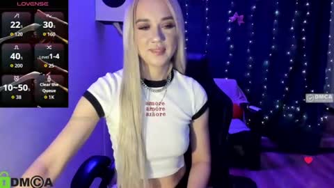 dances_queen online show from June 23, 7:06 am