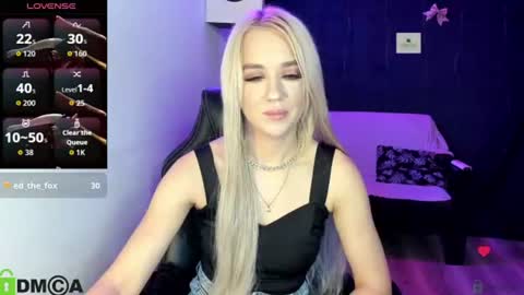 dances_queen online show from July 31, 7:30 am