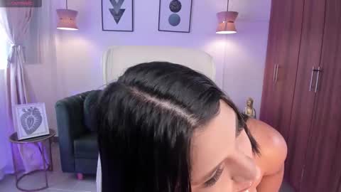 Dandara   online show from November 20, 7:24 pm