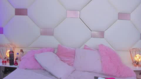 dandelion1_ online show from March 5, 3:19 pm