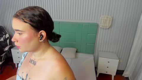 Snapshot of danee_19 chatting on January 11, 11:34 am Daniela online show from January 11, 11:34 am