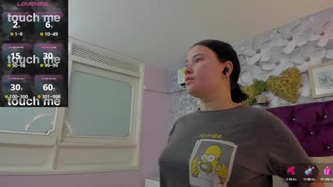 Snapshot of danee_19 chatting on February 18, 10:49 am Daniela online show from February 18, 10:49 am