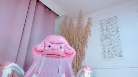 Danella Houston online show from May 19, 1:56 am