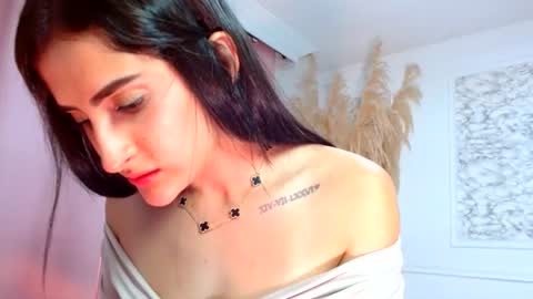Danella Houston online show from June 20, 7:38 pm