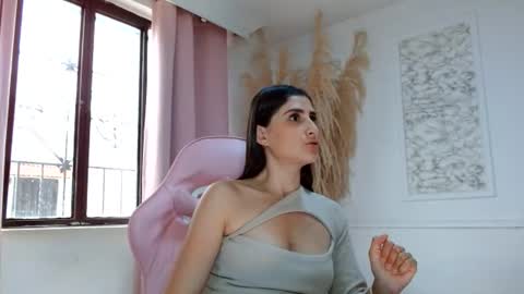 Danella Houston online show from July 31, 7:24 pm