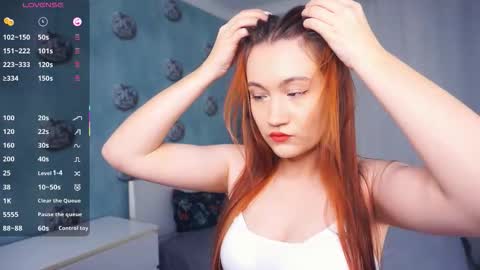 Astrid online show from December 15, 7:07 pm