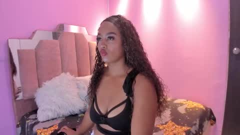 Snapshot of danfnetorres chatting on November 10, 12:15 pm Danfne Torres online show from November 10, 12:15 pm