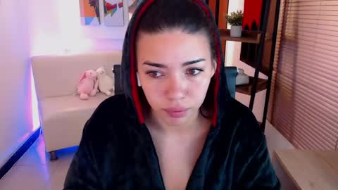 Veronica online show from April 25, 11:46 am