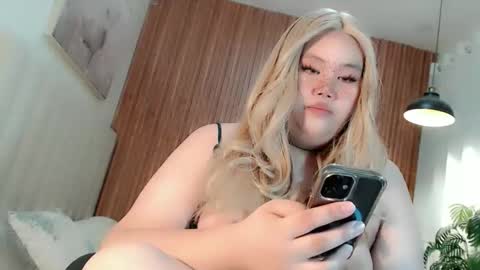 Ms. K online show from April 4, 3:42 pm