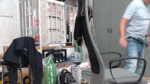 Snapshot of dani_alpina chatting on September 19, 9:43 am dani_alpina online show from September 19, 9:43 am