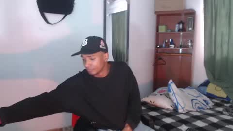 dani_brown19 online show from May 3, 1:50 pm