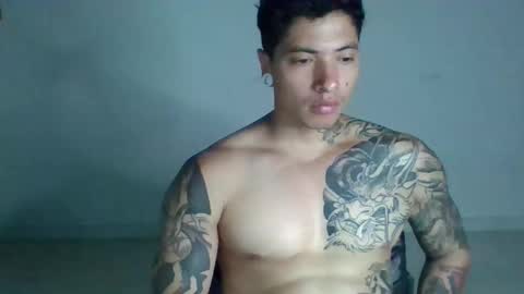 Snapshot of dani_cesar2 chatting on March 7, 11:29 am dani_cesar2 online show from March 7, 11:29 am