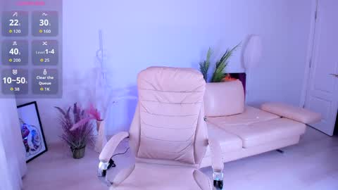 Snapshot of dani_kittys chatting on April 30, 8:53 am dani_kittys online show from April 30, 8:53 am