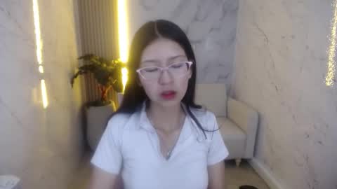 dani_tf online show from February 28, 1:12 pm