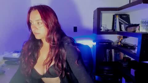 dani_widow online show from March 19, 3:10 am