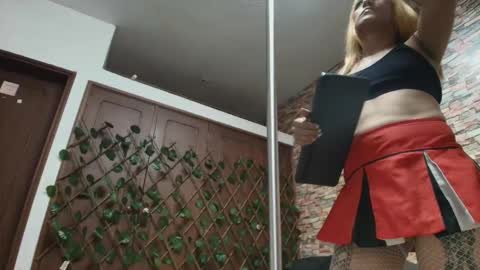 Snapshot of dania_ch chatting on November 16, 1:39 pm Dania online show from November 16, 1:39 pm