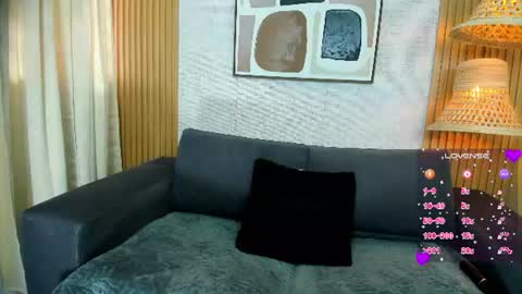 Snapshot of dania_moore_ chatting on July 18, 7:50 pm JANE online show from July 18, 7:50 pm