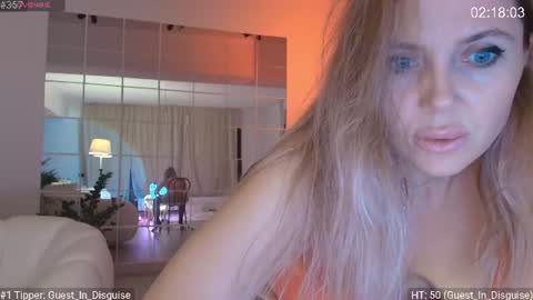 Snapshot of daniangel_web chatting on July 15, 6:46 pm daniangel_web online show from July 15, 6:46 pm