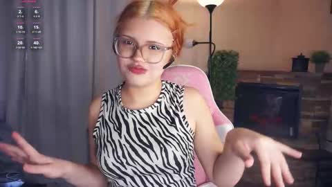 Snapshot of danibedonie chatting on October 30, 5:42 am Venice online show from October 30, 5:42 am