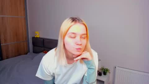 Carnelia online show from March 16, 6:06 am