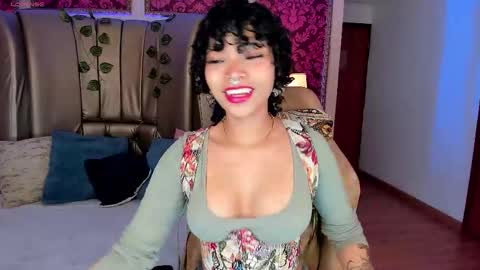 Snapshot of danicollinn chatting on February 11, 12:54 pm Daniela online show from February 11, 12:54 pm