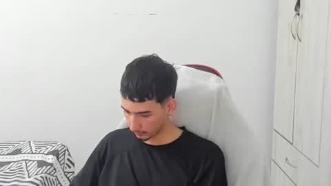 Snapshot of daniel_443 chatting on November 10, 4:39 pm DANIEL online show from November 10, 4:39 pm