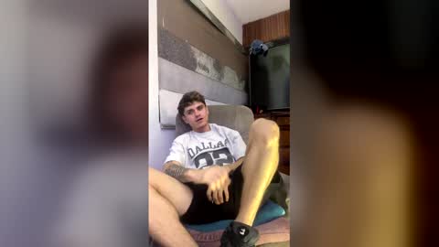 daniel_collins07 online show from May 3, 3:01 am