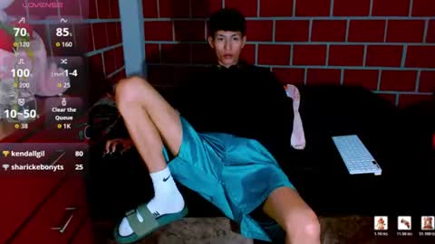 Snapshot of daniel_deluxx chatting on July 23, 10:08 pm daniel_deluxx online show from July 23, 10:08 pm