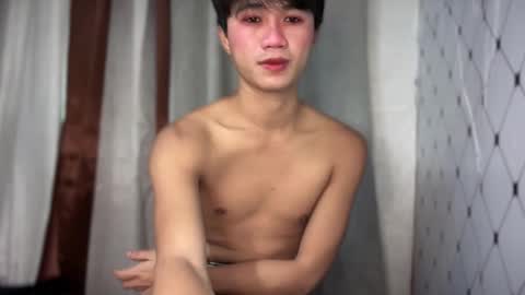 Snapshot of daniel_griffin chatting on February 22, 2:13 am daniel_griffin online show from February 22, 2:13 am