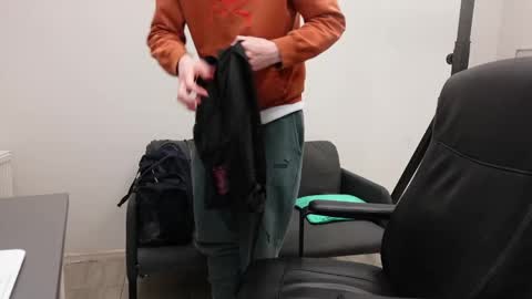 Snapshot of daniel_shawn chatting on February 1, 8:18 pm DANIEL SHAWN online show from February 1, 8:18 pm