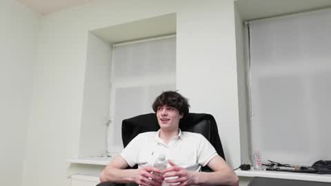 Snapshot of daniel_shawn chatting on February 13, 12:06 am DANIEL SHAWN online show from February 13, 12:06 am