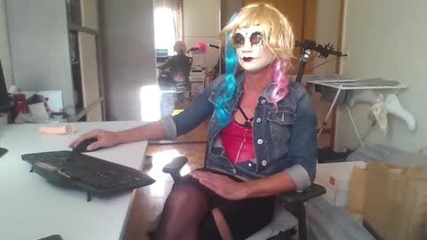 Snapshot of daniela69i chatting on December 11, 1:06 pm newcumer online show from December 11, 1:06 pm