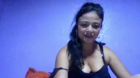 Snapshot of daniela_love1 chatting on May 9, 2:06 am daniela_love1 online show from May 9, 2:06 am