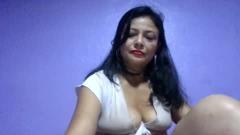 Snapshot of daniela_love1 chatting on June 2, 12:01 am daniela_love1 online show from June 2, 12:01 am
