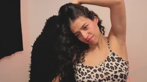 daniela_rivasthl online show from March 12, 5:13 am