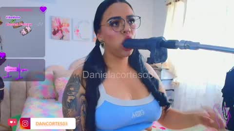 Snapshot of danielacortes03 chatting on May 10, 6:13 pm I think I will close this page please leave me a message if you want to know about me online show from May 10, 6:13 pm