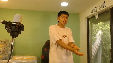 danielitopapii online show from May 7, 3:28 pm