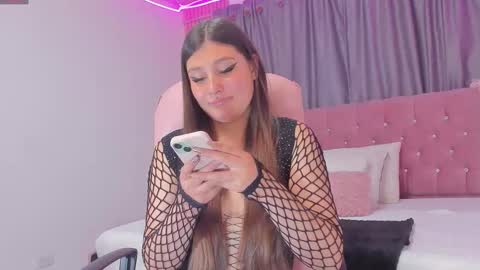 Snapshot of danielle_april chatting on September 16, 3:07 am Danielle online show from September 16, 3:07 am