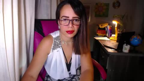 Angie online show from May 1, 6:12 pm