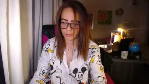 Angie online show from June 29, 5:02 pm