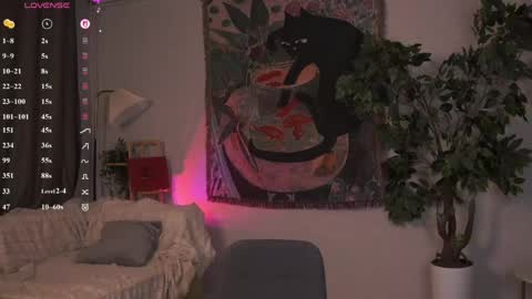 Snapshot of danielleschurg chatting on May 24, 8:47 pm Jessica online show from May 24, 8:47 pm