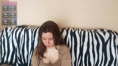 Mia online show from February 12, 7:25 am