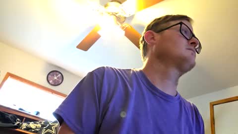 Daniel    y. online show from March 24, 8:47 pm