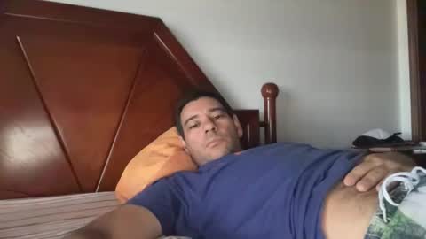 Snapshot of danieltalho23 chatting on September 15, 11:43 am danieltalho23 online show from September 15, 11:43 am