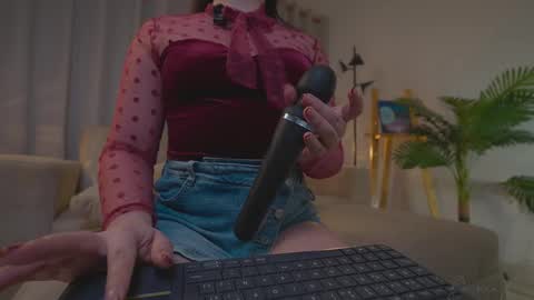      online show from September 14, 12:32 am