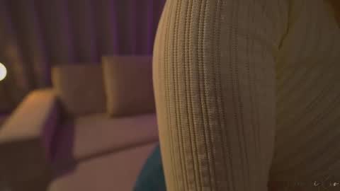      online show from October 14, 10:43 pm